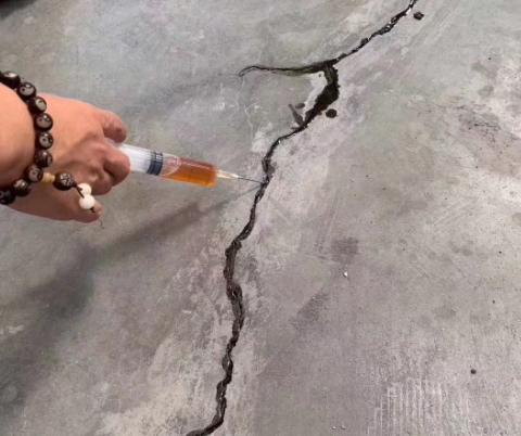 吴川混凝土裂缝修补技术详解​